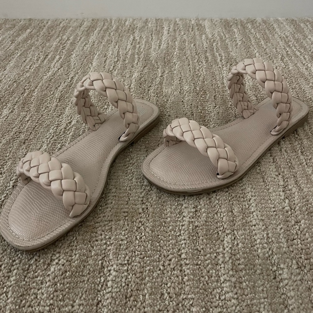 Dolce Vita sandal